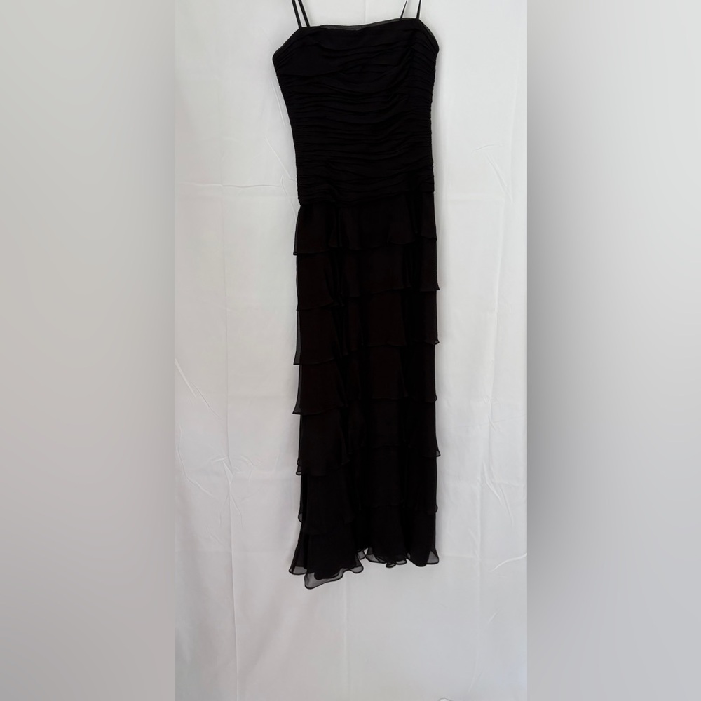 EUC-BCBGMaxAzria Black Strapless Tiered Cocktail Dress